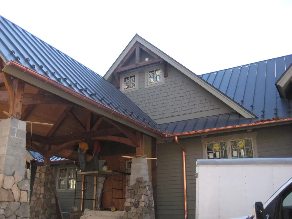 Craftsman Roofing team delivering quality roofing work in Schriever